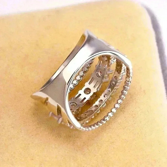 Gorgeous 14k White Gold Over Silver Diamond Ring - Picture 4 of 4